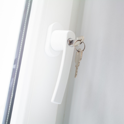 Mehr Sicherheit mit abschließbaren Fenstergriffen